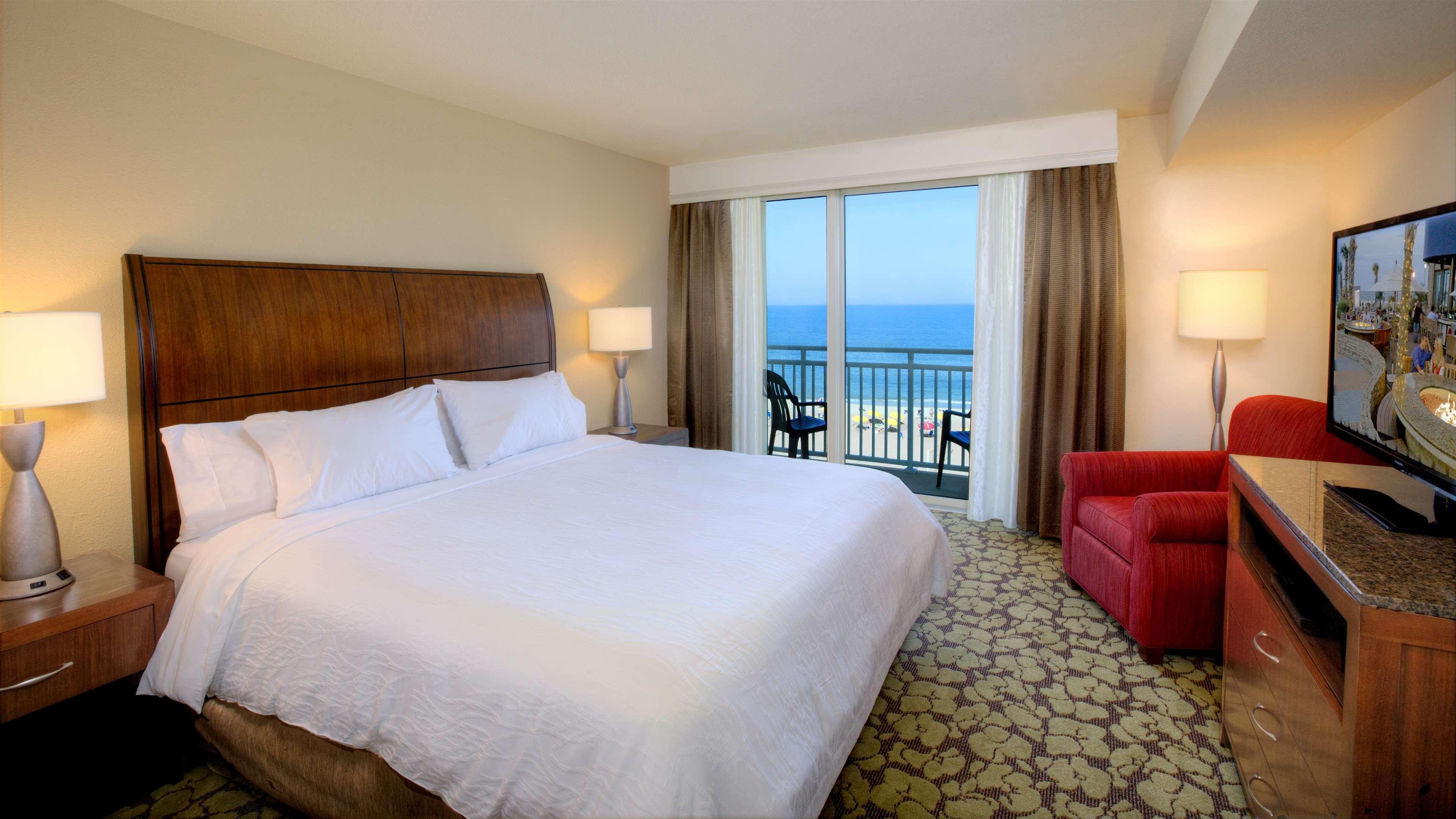 Hilton Garden Inn Virginia Beach Oceanfront Exterior photo